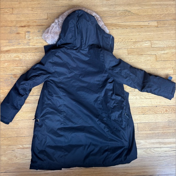 Aritzia TNA Summit Parka | Like New | Worn Once | Originally $325 - Picture 4 of 7